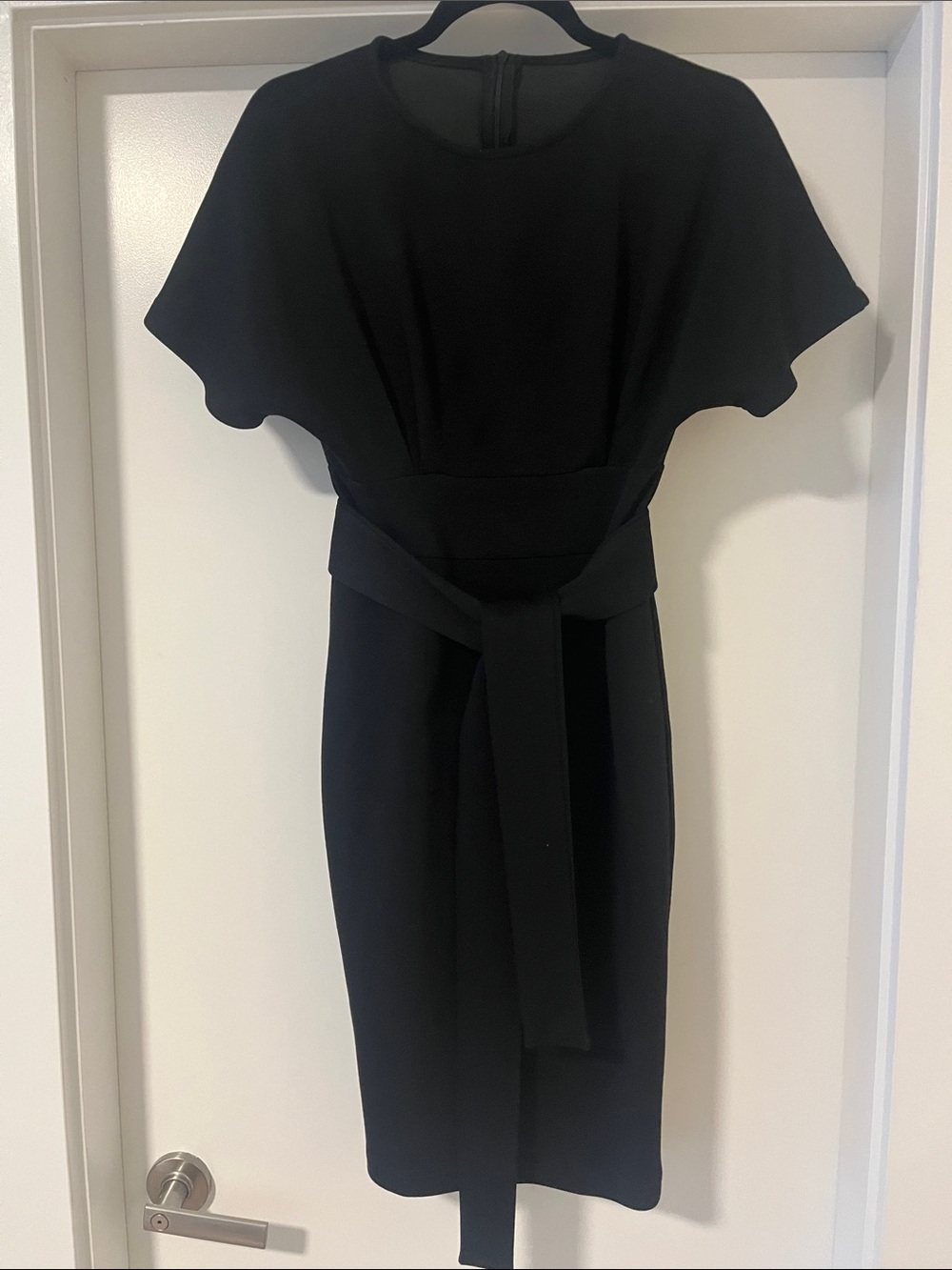 Yacun Elegant Black Belted Sheath Dress